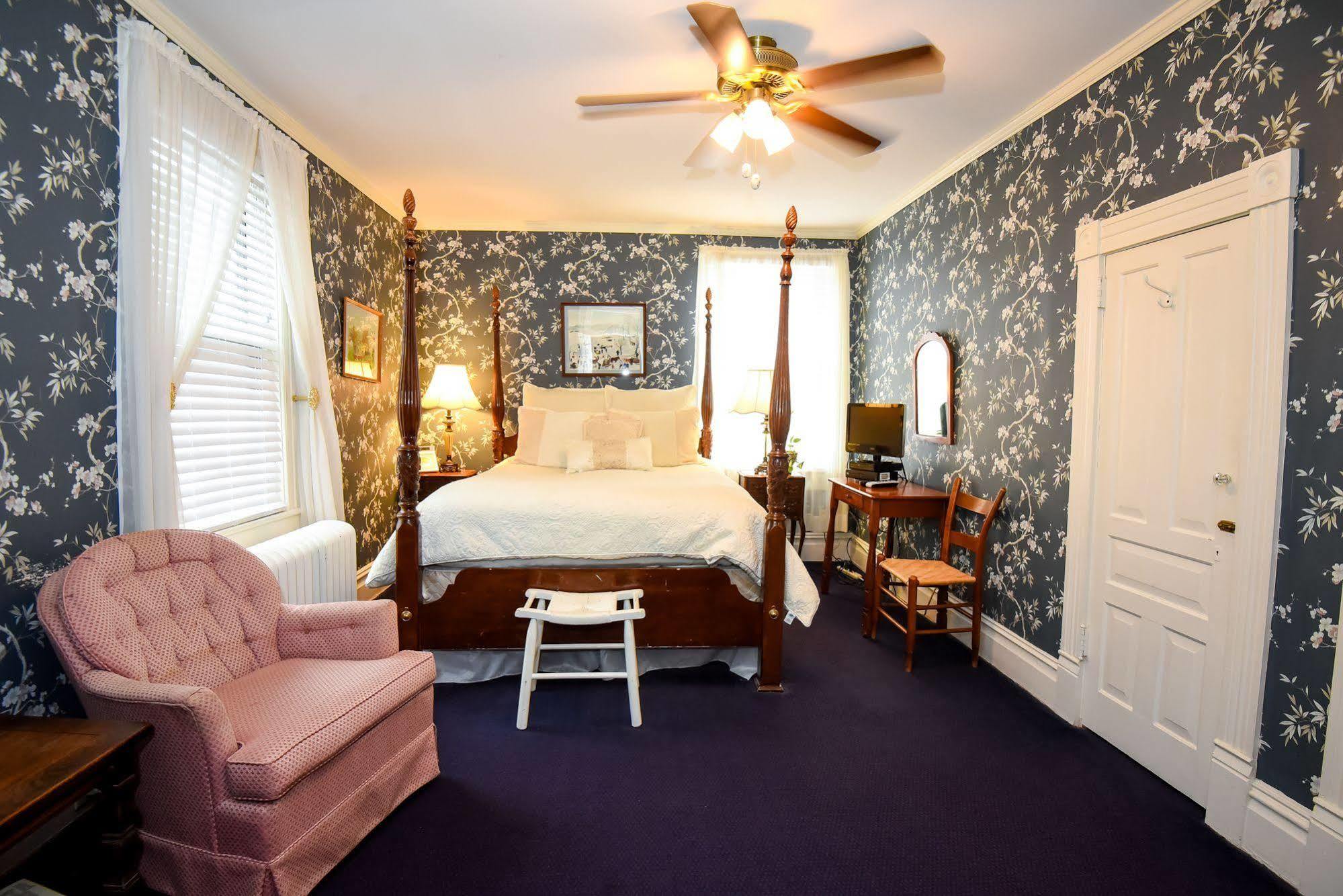 1898 Waverly Inn Hendersonville Exteriör bild